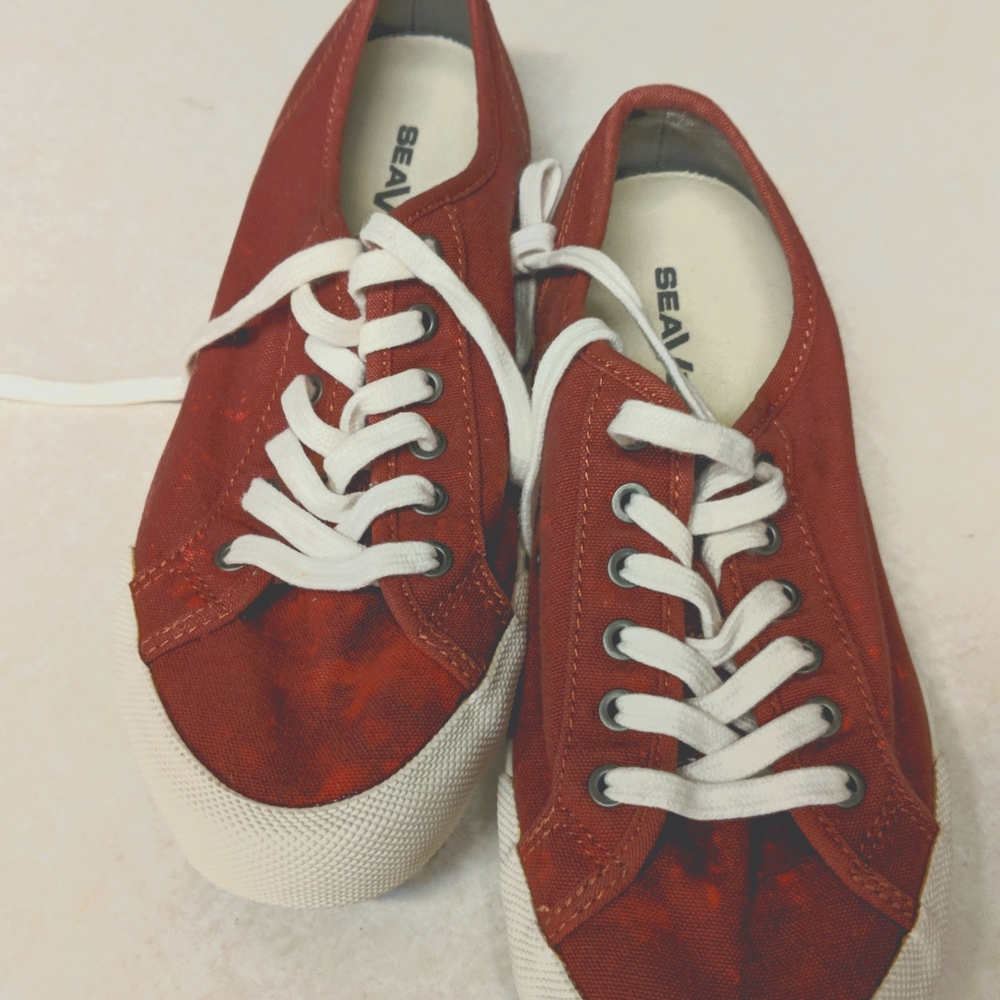 SeaVees sneakers shoes 7.5